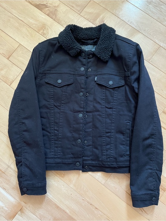Levi's Jackets & Blazers - Levi's Black Sherpa-Lined Denim Jacket